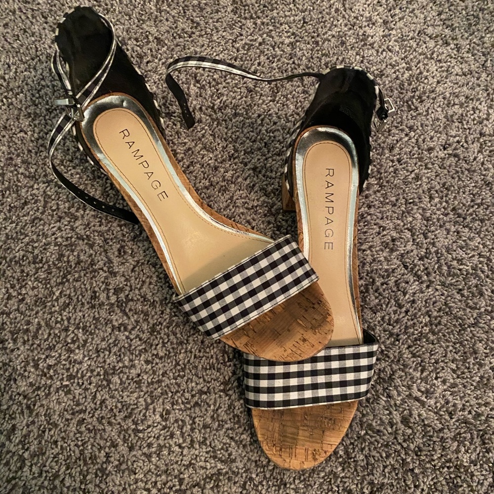 Cute checkered heels